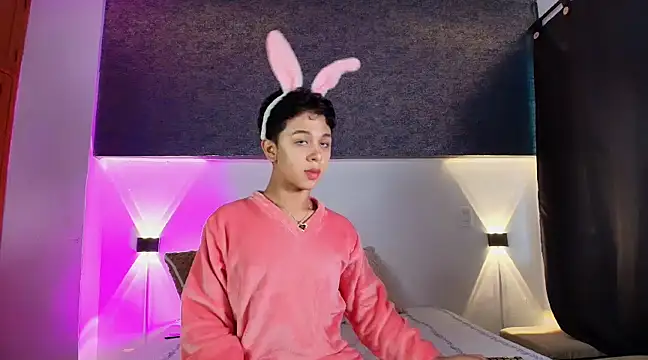 Snapshot of Dante_bre chatting on March 20, 2025, 12:43 pm Dante bre online show from March 20, 2025, 12:43 pm