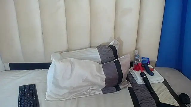 SEXYASSTINAXXX online show from October 1, 2025, 6:07 am