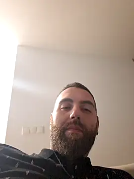 Simon DeWolf online show from October 12, 2025, 8:21 pm