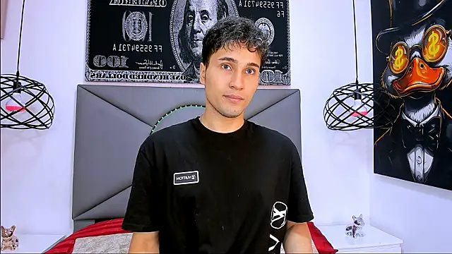 Snapshot of buddy_whitte chatting on February 13, 2026, 4:18 pm buddy whitte online show from February 13, 2026, 4:18 pm