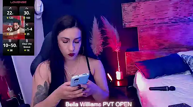 Snapshot of Bella_williamss_ chatting on March 4, 2025, 8:27 pm Bella williamss online show from March 4, 2025, 8:27 pm