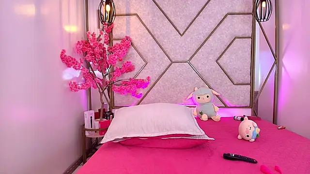 nathalya summer online show from February 4, 2026, 2:34 pm