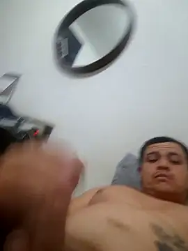 comcoroas online show from February 20, 2026, 3:03 am