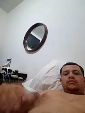 comcoroas online show from March 31, 2026, 1:40 am