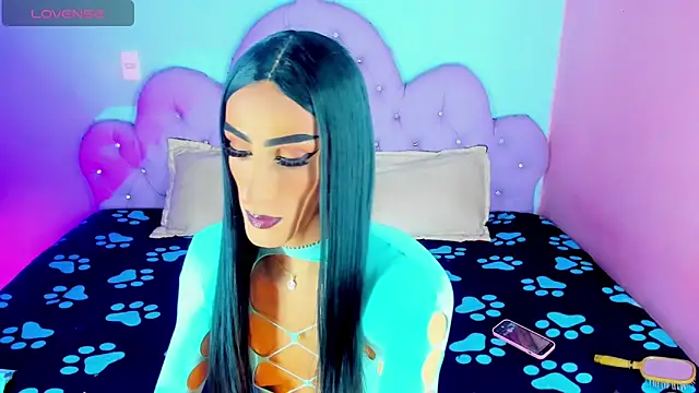 Julie Lovelyx1 online show from June 16, 2026, 4:56 am