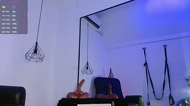 Snapshot of SofiiaMartinez_ chatting on November 11, 2025, 8:14 pm SofiiaMartinez online show from November 11, 2025, 8:14 pm