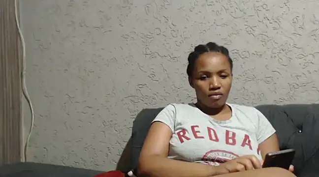 xMiAmor online show from March 21, 2025, 5:23 pm