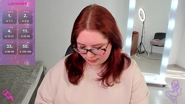 Snapshot of Lily_lu_one chatting on March 5, 2025, 12:44 pm Lily lu one online show from March 5, 2025, 12:44 pm