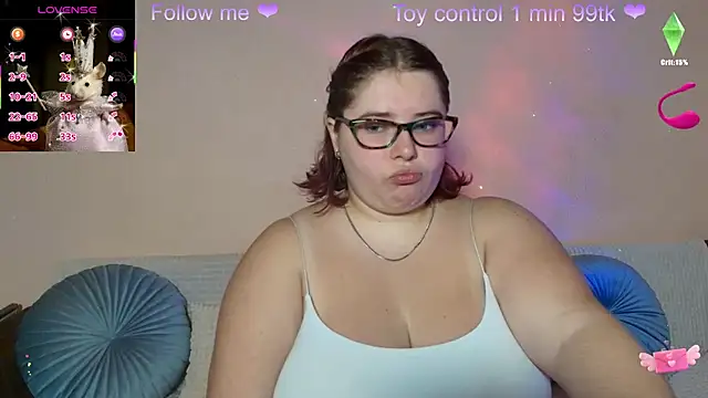Snapshot of Lily_lu_one chatting on September 16, 2025, 5:36 pm Lily lu one online show from September 16, 2025, 5:36 pm