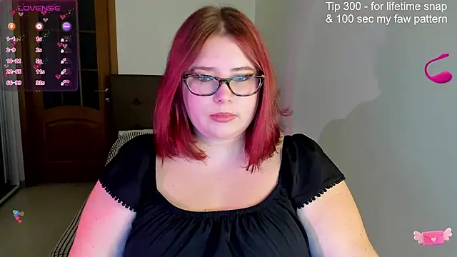 Snapshot of Lily_lu_one chatting on September 24, 2025, 10:05 pm Lily lu one online show from September 24, 2025, 10:05 pm