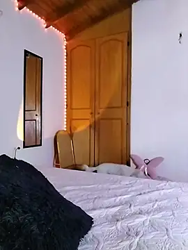 morenosiam online show from December 21, 2025, 6:48 am