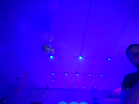 Snapshot of MickDollz chatting on February 25, 2025, 11:10 am MickDollz online show from February 25, 2025, 11:10 am