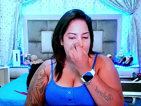 indiantopaz694u online show from September 9, 2025, 4:00 am