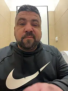 Alexander18edd online show from February 9, 2026, 6:55 am