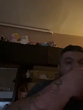 Alexander18edd online show from February 17, 2026, 7:44 pm