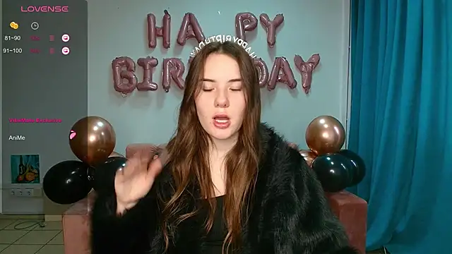 ElenaOconar online show from November 13, 2025, 8:40 am