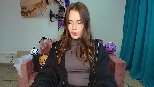 ElenaOconar online show from November 3, 2025, 1:15 pm