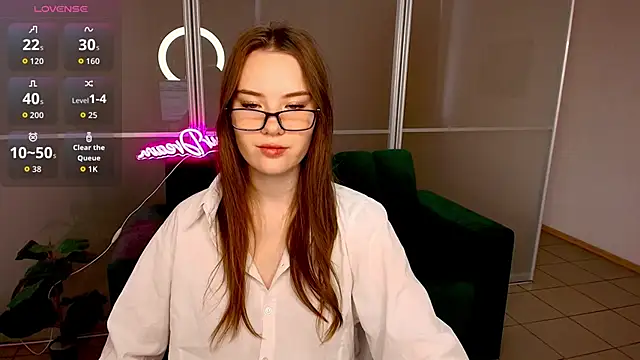 ElenaOconar online show from October 20, 2025, 5:53 am