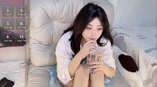 Snapshot of xiaolanlan3344 chatting on March 20, 2025, 5:47 pm xiaolanlan3344 online show from March 20, 2025, 5:47 pm