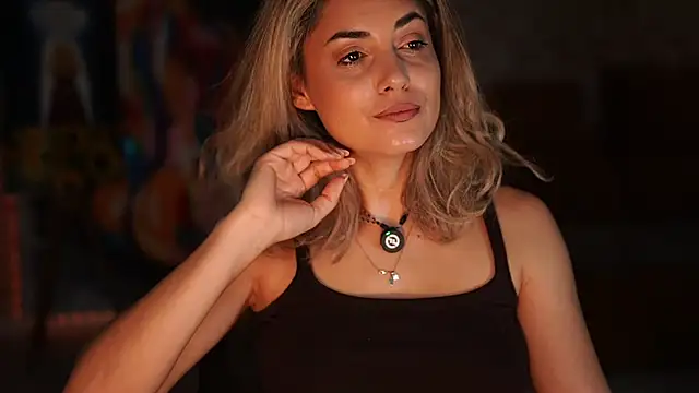 Snapshot of _Allie_ chatting on November 12, 2025, 6:06 am Allie online show from November 12, 2025, 6:06 am