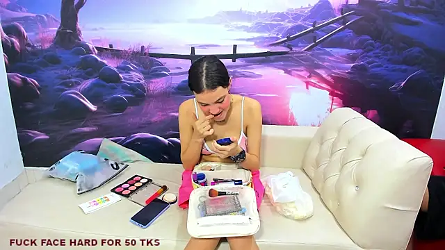 Snapshot of hot_littlenaughty chatting on February 26, 2025, 3:43 pm hot littlenaughty online show from February 26, 2025, 3:43 pm