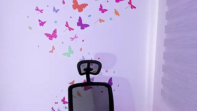 sweet Juno online show from March 14, 2025, 9:32 pm