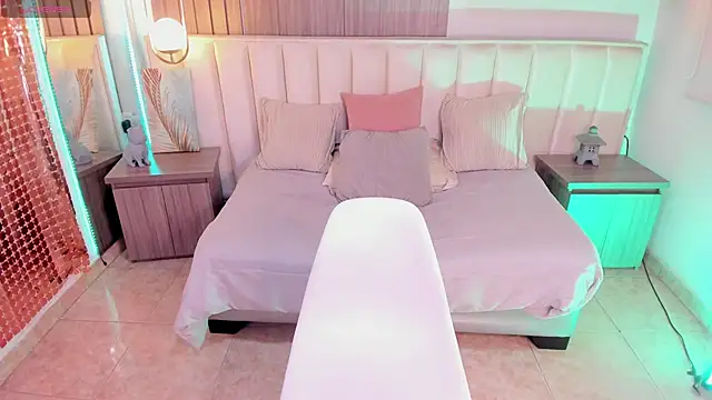 Snapshot of Nicoll_Evans_ chatting on March 3, 2025, 12:28 pm Nicoll Evans online show from March 3, 2025, 12:28 pm