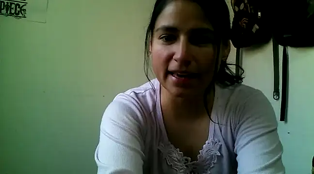 Snapshot of Escarcha-blue chatting on March 17, 2025, 10:40 pm Escarcha-blue online show from March 17, 2025, 10:40 pm