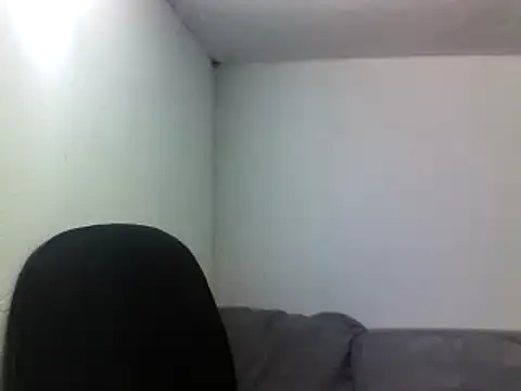 Snapshot of Escarcha-blue chatting on February 28, 2025, 6:20 pm Escarcha-blue online show from February 28, 2025, 6:20 pm
