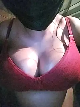 Snapshot of kusum_girl chatting on March 2, 2025, 2:15 pm kusum girl online show from March 2, 2025, 2:15 pm