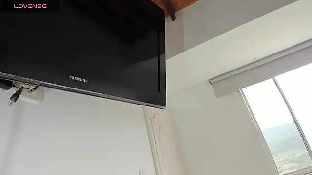 valery sweetscheeks online show from March 24, 2026, 7:36 pm