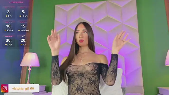 queen  violet online show from March 20, 2026, 7:37 pm