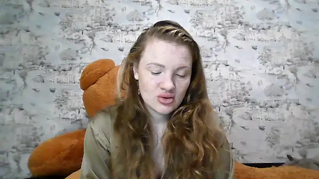 Snapshot of Eveline_May chatting on November 7, 2025, 8:02 pm Eveline May online show from November 7, 2025, 8:02 pm