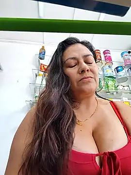 roxanasexy2025 online show from January 11, 2026, 3:52 pm