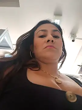 roxanasexy2025 online show from January 9, 2026, 4:36 pm