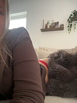 Snapshot of SwedishAstrid chatting on February 16, 2026, 1:43 pm SwedishAstrid online show from February 16, 2026, 1:43 pm