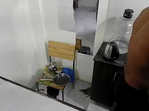 fitbuddy1 online show from April 1, 2026, 1:41 pm