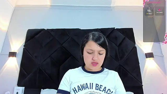 celeste star0 online show from November 1, 2025, 12:43 pm