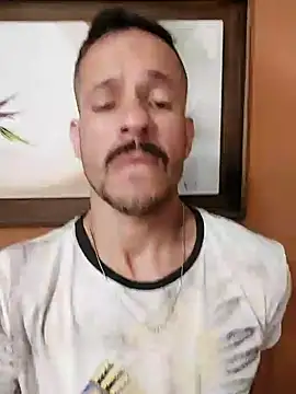 juniortche1313 online show from October 7, 2025, 2:01 am