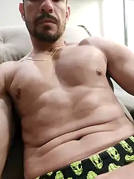 juniortche1313 online show from October 3, 2025, 7:59 pm