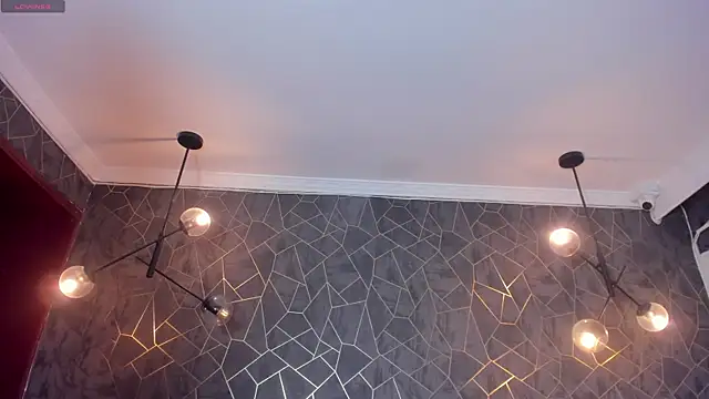 zephyra-angels online show from January 13, 2026, 3:32 am