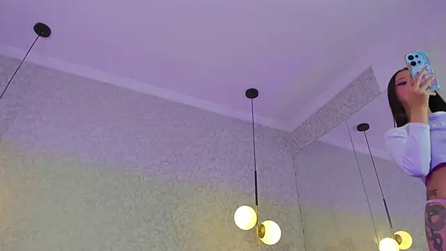 zephyra-angels online show from September 26, 2025, 4:08 am