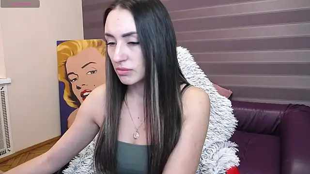 JenniferStone online show from February 13, 2026, 8:14 am