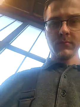 Snapshot of luckyluuk25 chatting on March 4, 2026, 12:24 pm luckyluuk25 online show from March 4, 2026, 12:24 pm