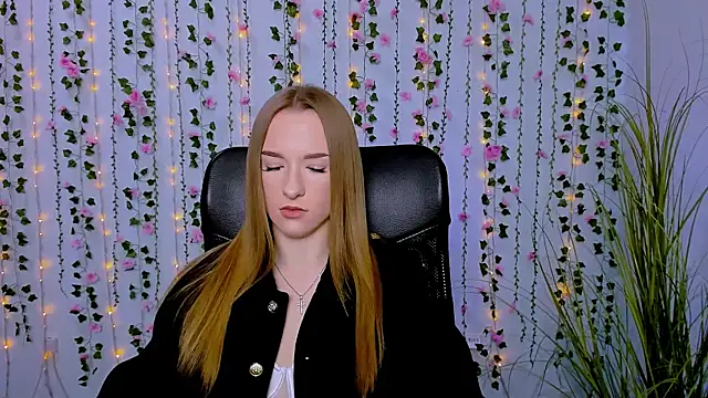 doll vey online show from March 4, 2025, 12:33 pm