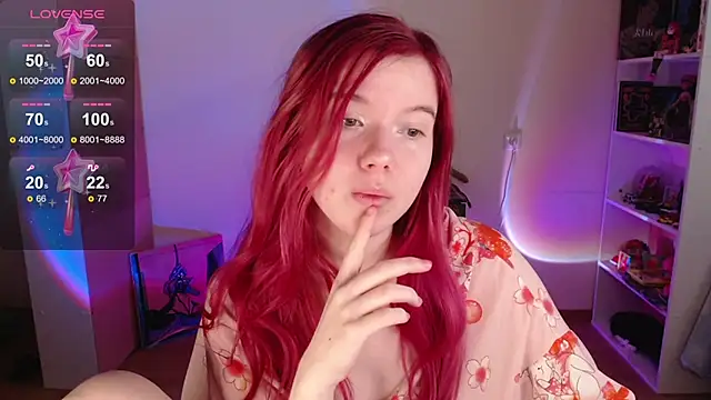 Strawberry juli online show from October 17, 2025, 8:39 am