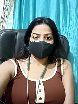 Snapshot of CRAZY__BITE chatting on February 19, 2026, 7:44 pm CRAZY BITE online show from February 19, 2026, 7:44 pm