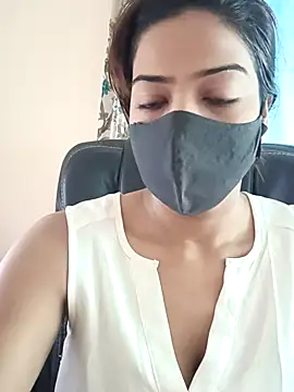 CRAZY  BITE online show from May 25, 2026, 8:13 am