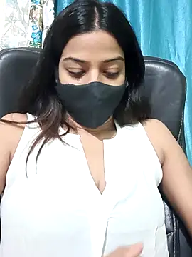 Snapshot of CRAZY__BITE chatting on February 27, 2026, 10:53 pm CRAZY BITE online show from February 27, 2026, 10:53 pm