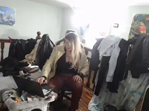 emmex671 online show from March 4, 2025, 6:50 pm